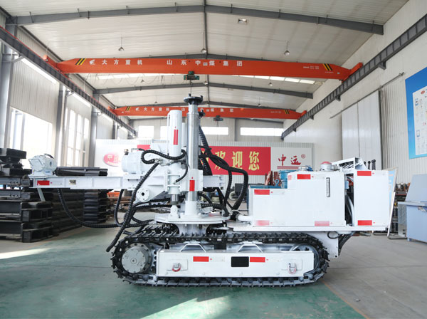 ZDY4000L型履带式全液压坑道钻机