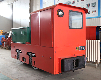 8吨蓄电池电机车
