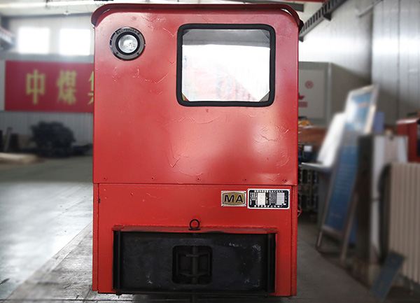 12吨蓄电池电机车