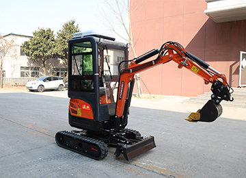 15小型挖掘机