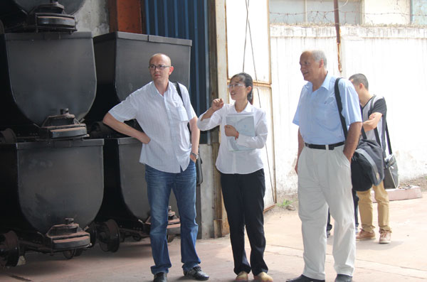 //