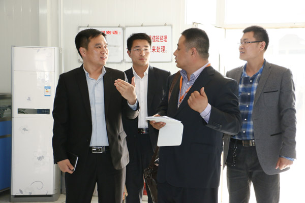 //