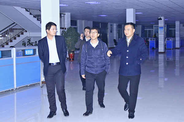//