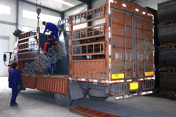 //
