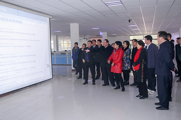 //