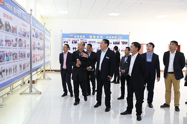 //