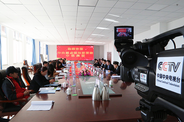 //
