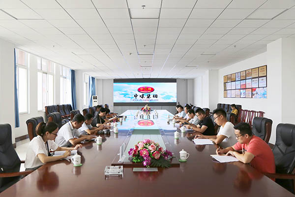 //